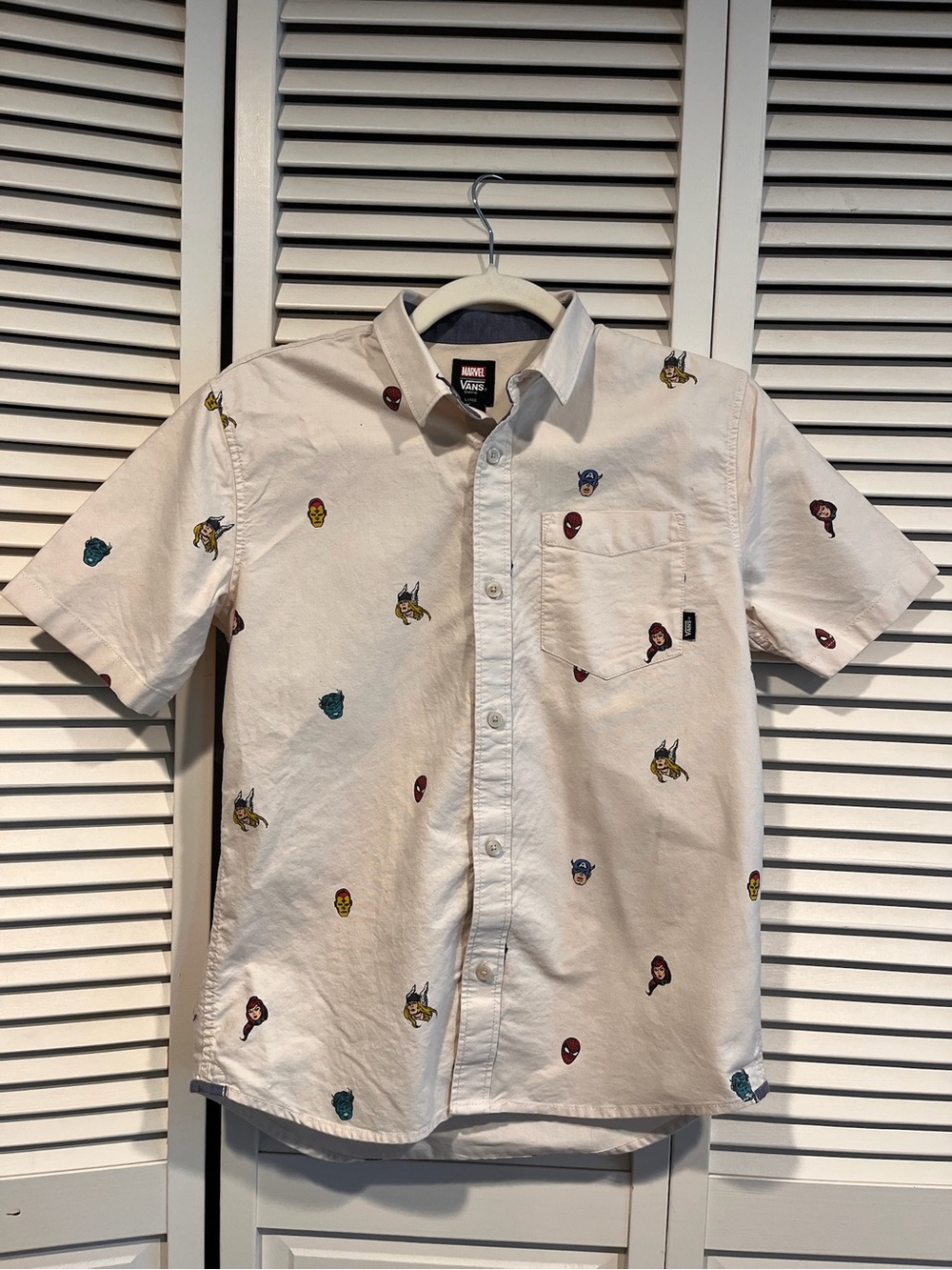🦸‍♂️ ⚡️Marvel HERO Short-Sleeve Button-Down — White w/ Multicolor Embroidery